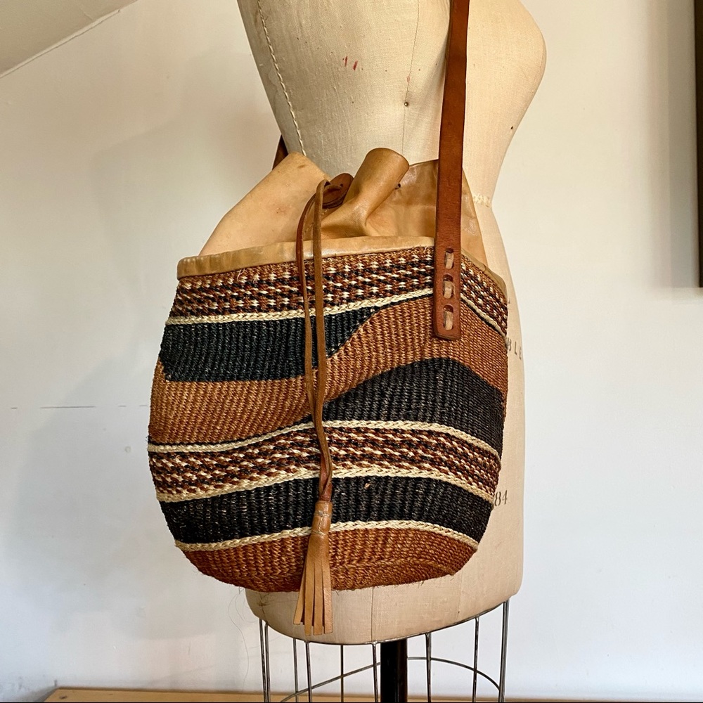 Sisal bucket bag made in Africa